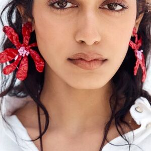 NWT / New in Box Zara Red Flower & Beaded Earrings